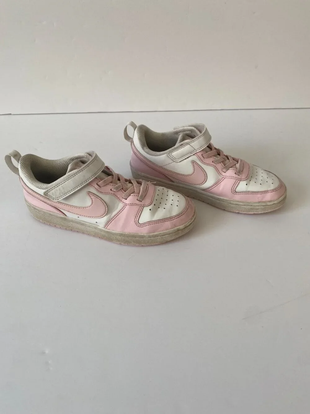 Girls Nike Size 1 Pink & White High-Top Sneakers